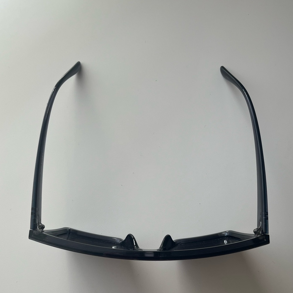 Square Frame Sunglasses - Picture 2 of 8
